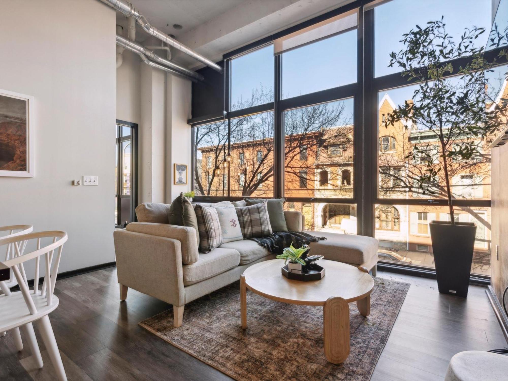 Large 3Br Apts & Studios, Free Parking, Gym, Game Room フィラデルフィア エクステリア 写真