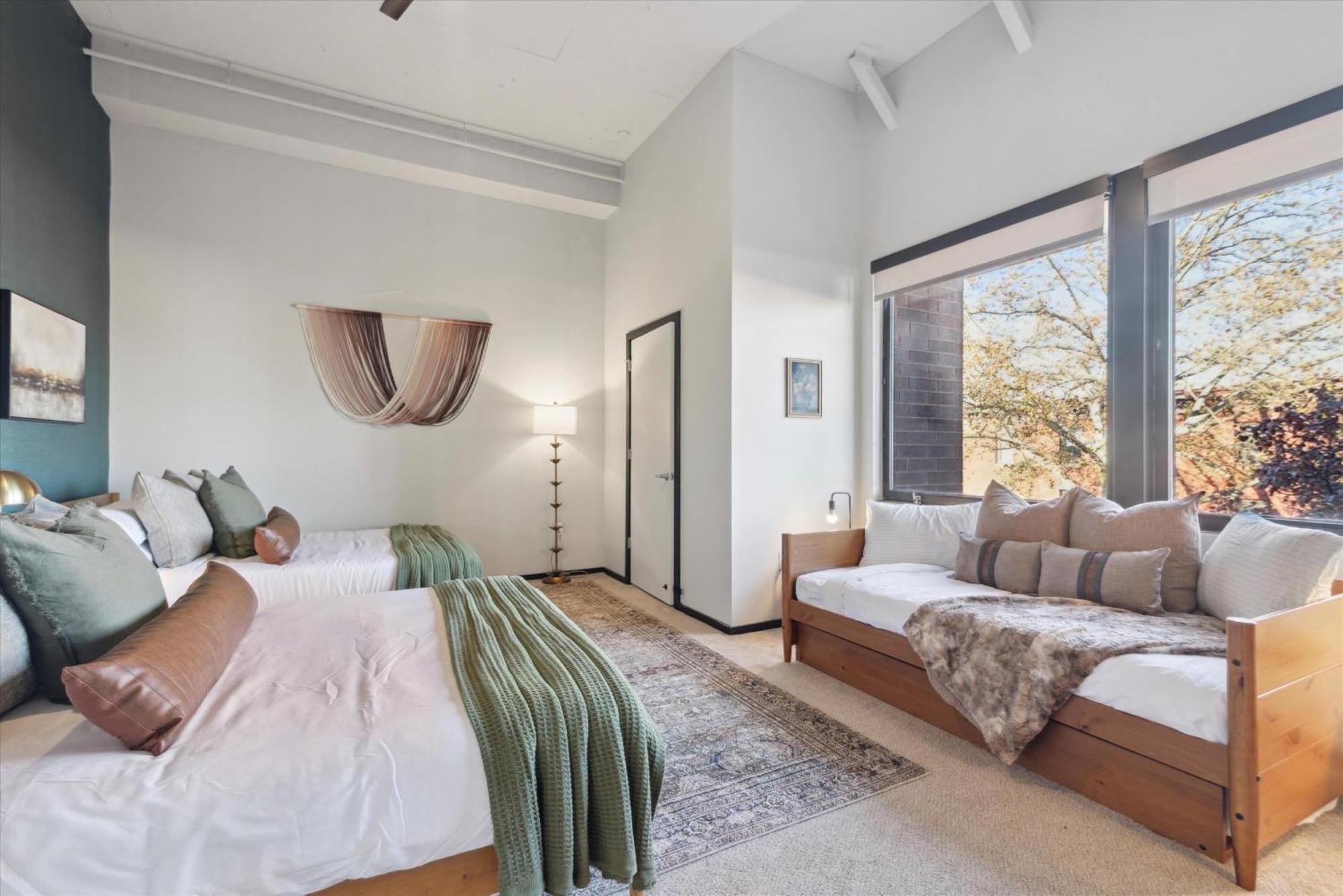 Large 3Br Apts & Studios, Free Parking, Gym, Game Room フィラデルフィア エクステリア 写真