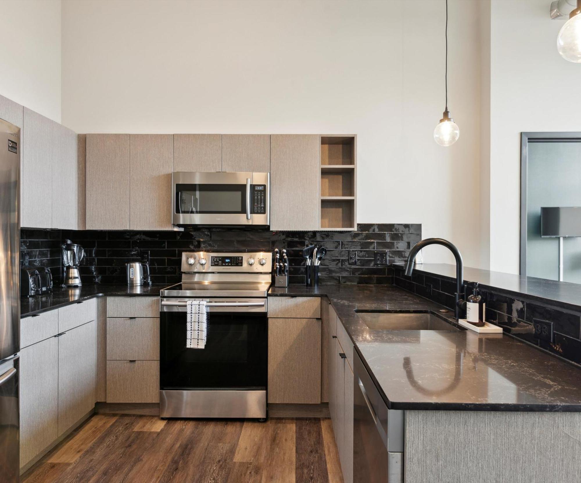 Large 3Br Apts & Studios, Free Parking, Gym, Game Room フィラデルフィア エクステリア 写真