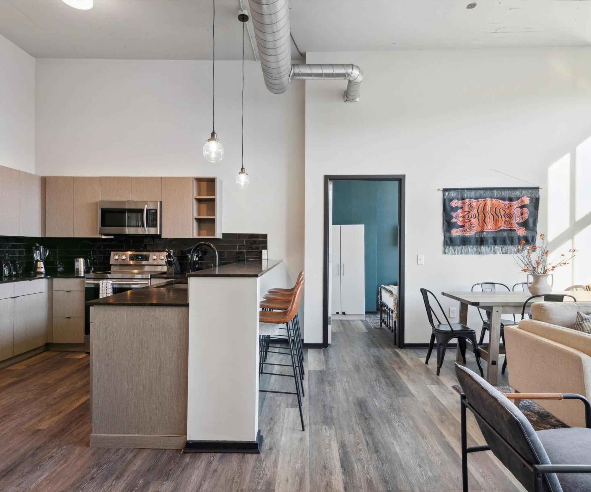 Large 3Br Apts & Studios, Free Parking, Gym, Game Room フィラデルフィア エクステリア 写真