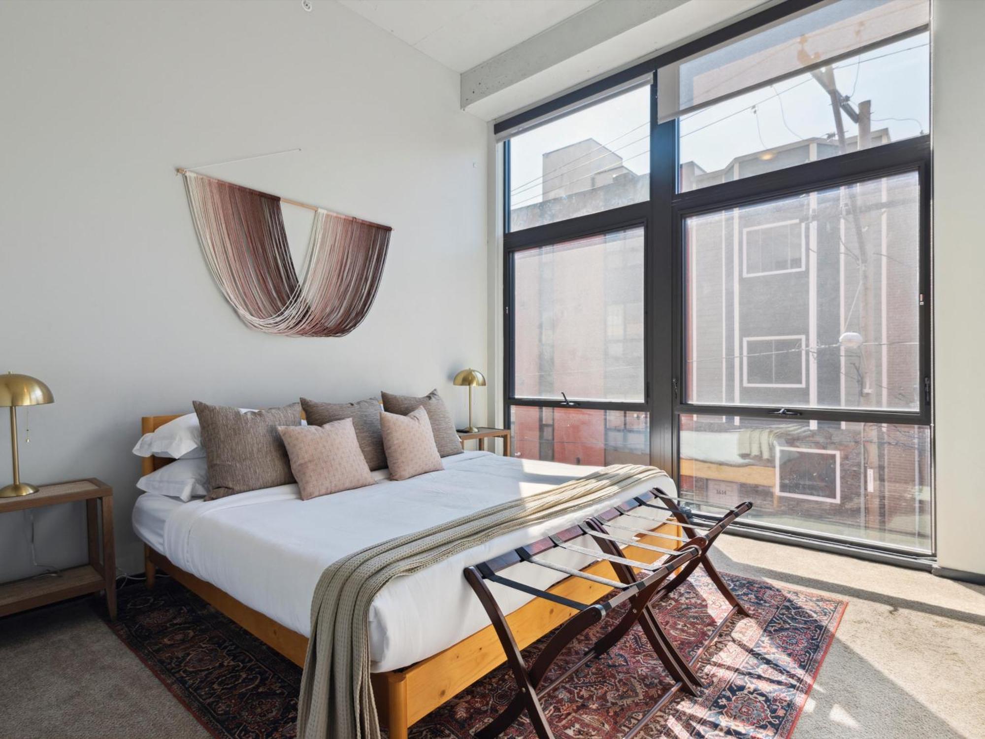 Large 3Br Apts & Studios, Free Parking, Gym, Game Room フィラデルフィア エクステリア 写真