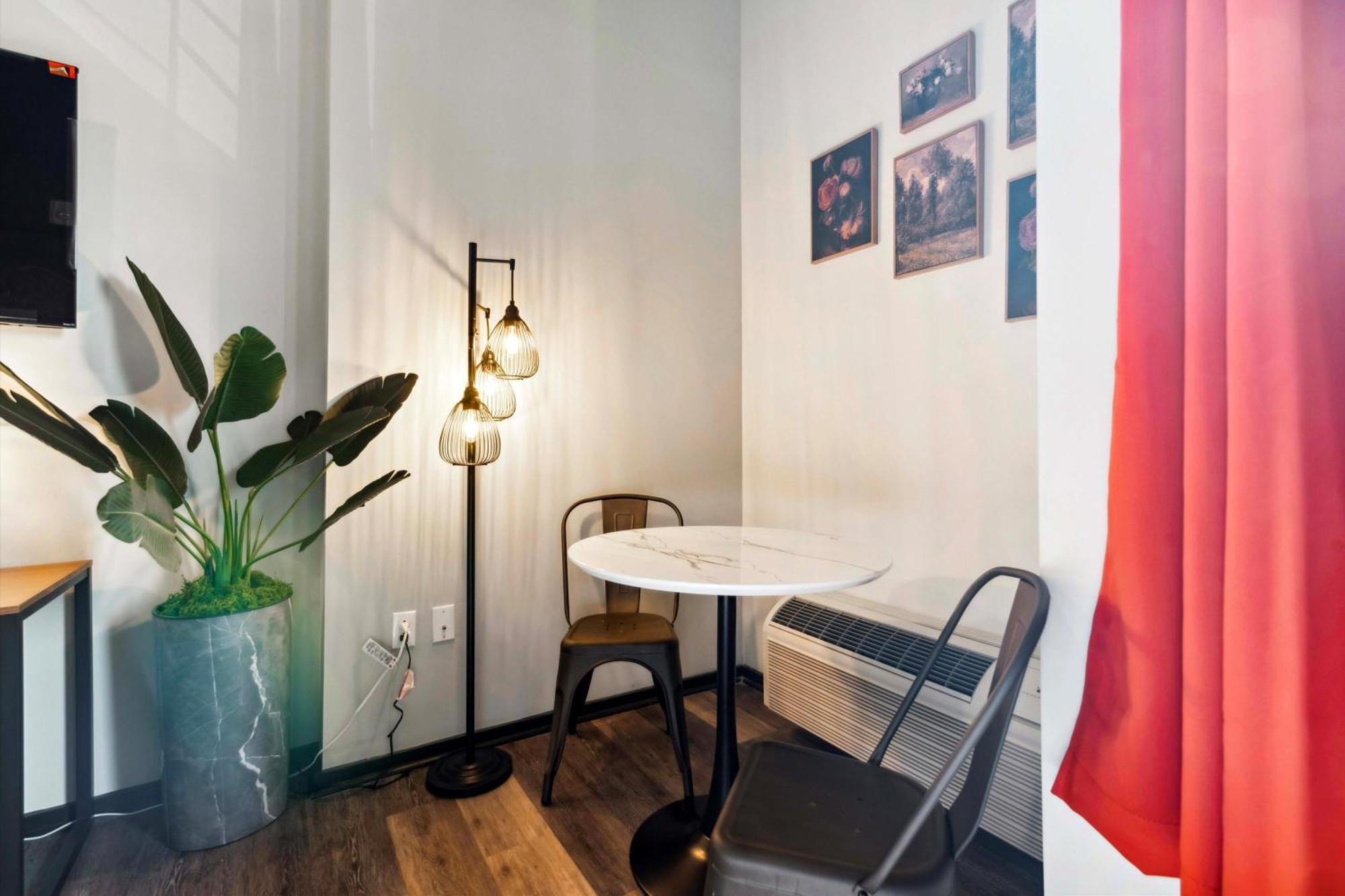 Large 3Br Apts & Studios, Free Parking, Gym, Game Room フィラデルフィア エクステリア 写真